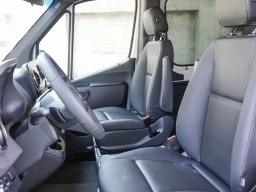 Mercedes-Benz Sprinter Crew Van Standard Roof 4-Cyl Diesel 2500 Standard Roof I4 Diesel 144" RWD 2026