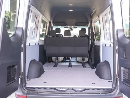 Mercedes-Benz Sprinter Crew Van Standard Roof 4-Cyl Diesel 2500 Standard Roof I4 Diesel 144" RWD 2026