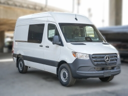 Mercedes-Benz Sprinter Crew Van Standard Roof 4-Cyl Diesel 2500 Standard Roof I4 Diesel 144" RWD 2026