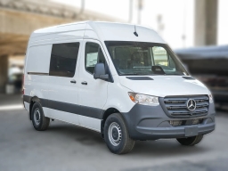 Mercedes-Benz Sprinter Crew Van Standard Roof 4-Cyl Diesel 2500 Standard Roof I4 Diesel 144" RWD 2026