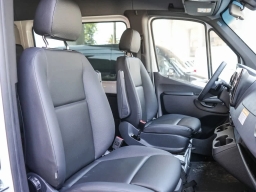 Mercedes-Benz Sprinter Crew Van Standard Roof 4-Cyl Diesel 2500 Standard Roof I4 Diesel 144" RWD 2026