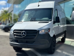 Mercedes-Benz Sprinter Cargo Van Standard Roof 4-Cyl Diesel 2500 Standard Roof I4 Diesel 144" RWD 2025