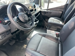 Mercedes-Benz Sprinter Cargo Van Standard Roof 4-Cyl Diesel 2500 Standard Roof I4 Diesel 144" RWD 2025