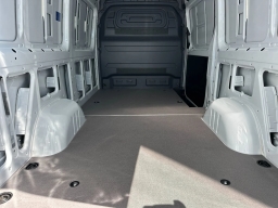 Mercedes-Benz Sprinter Cargo Van Standard Roof 4-Cyl Diesel 2500 Standard Roof I4 Diesel 144" RWD 2025