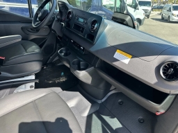 Mercedes-Benz Sprinter Cargo Van Standard Roof 4-Cyl Diesel 2500 Standard Roof I4 Diesel 144" RWD 2025