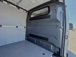 Mercedes-Benz Sprinter Crew Van Standard Roof 4-Cyl Diesel 2500 Standard Roof I4 Diesel 144" RWD 2026