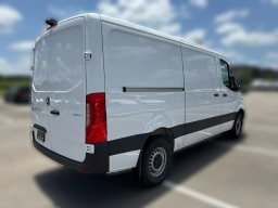Mercedes-Benz Sprinter Cargo Van Standard Roof 4-Cyl Diesel 2500 Standard Roof I4 Diesel 144" RWD 2025