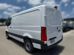 Mercedes-Benz Sprinter Cargo Van Standard Roof 4-Cyl Diesel 2500 Standard Roof I4 Diesel 144" RWD 2025