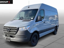Mercedes-Benz Sprinter Crew Van Standard Roof 4-Cyl Diesel 2500 Standard Roof I4 Diesel 144" RWD 2026