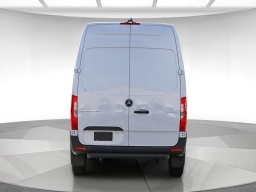 Mercedes-Benz Sprinter Crew Van Standard Roof 4-Cyl Diesel 2500 Standard Roof I4 Diesel 144" RWD 2026