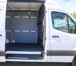 Mercedes-Benz Sprinter Crew Van Standard Roof 4-Cyl Diesel 2500 Standard Roof I4 Diesel 144" RWD 2026