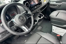 Mercedes-Benz Sprinter Crew Van Standard Roof 4-Cyl Diesel 2500 Standard Roof I4 Diesel 144" RWD 2026