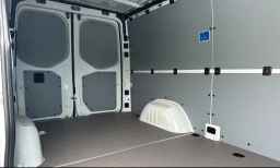 Mercedes-Benz Sprinter Crew Van Standard Roof 4-Cyl Diesel 2500 Standard Roof I4 Diesel 144" RWD 2026