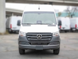 Mercedes-Benz Sprinter Crew Van Standard Roof 4-Cyl Diesel 2500 Standard Roof I4 Diesel 144" RWD 2026