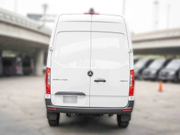 Mercedes-Benz Sprinter Crew Van Standard Roof 4-Cyl Diesel 2500 Standard Roof I4 Diesel 144" RWD 2026