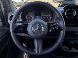 Mercedes-Benz Sprinter Cargo Van Standard Roof 4-Cyl Diesel 2500 Standard Roof I4 Diesel 144" RWD 2025