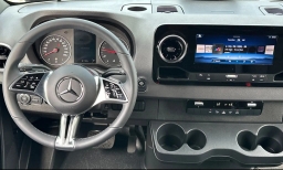 Mercedes-Benz Sprinter Crew Van Standard Roof 4-Cyl Diesel 2500 Standard Roof I4 Diesel 144" RWD 2026