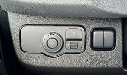 Mercedes-Benz Sprinter Crew Van Standard Roof 4-Cyl Diesel 2500 Standard Roof I4 Diesel 144" RWD 2026