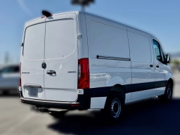 Mercedes-Benz Sprinter Crew Van Standard Roof 4-Cyl Diesel 2500 Standard Roof I4 Diesel 144" RWD 2026