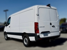 Mercedes-Benz Sprinter Crew Van Standard Roof 4-Cyl Diesel 2500 Standard Roof I4 Diesel 144" RWD 2026