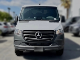 Mercedes-Benz Sprinter Crew Van Standard Roof 4-Cyl Diesel 2500 Standard Roof I4 Diesel 144" RWD 2026