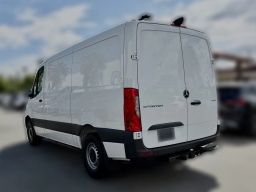 Mercedes-Benz Sprinter Crew Van Standard Roof 4-Cyl Diesel 2500 Standard Roof I4 Diesel 144" RWD 2026