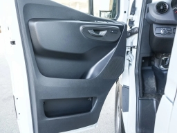 Mercedes-Benz Sprinter Crew Van Standard Roof 4-Cyl Diesel 2500 Standard Roof I4 Diesel 144" RWD 2026