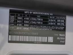 Mercedes-Benz Sprinter Crew Van Standard Roof 4-Cyl Diesel 2500 Standard Roof I4 Diesel 144" RWD 2026