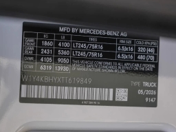 Mercedes-Benz Sprinter Crew Van Standard Roof 4-Cyl Diesel 2500 Standard Roof I4 Diesel 144" RWD 2026