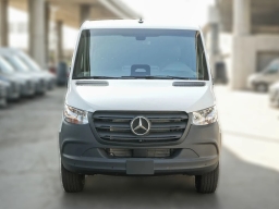 Mercedes-Benz Sprinter Crew Van Standard Roof 4-Cyl Diesel 2500 Standard Roof I4 Diesel 144" RWD 2026