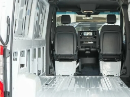 Mercedes-Benz Sprinter Crew Van Standard Roof 4-Cyl Diesel 2500 Standard Roof I4 Diesel 144" RWD 2026