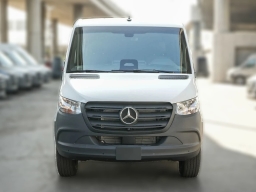 Mercedes-Benz Sprinter Crew Van Standard Roof 4-Cyl Diesel 2500 Standard Roof I4 Diesel 144" RWD 2026