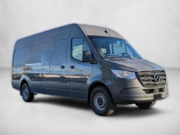 Mercedes-Benz Sprinter Cargo Van High Roof 4-Cyl Diesel 2500 High Roof I4 Diesel 170" RWD 2026