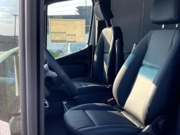 Mercedes-Benz Sprinter Cargo Van High Roof 4-Cyl Diesel 2500 High Roof I4 Diesel 170" RWD 2025