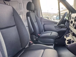 Mercedes-Benz Sprinter Crew Van High Roof 4-Cyl Diesel 2500 High Roof I4 Diesel 170" RWD 2026