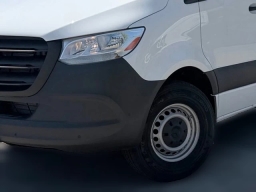 Mercedes-Benz Sprinter Cargo Van High Roof 4-Cyl Diesel 2500 High Roof I4 Diesel 170" RWD 2026