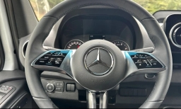 Mercedes-Benz Sprinter Crew Van Standard Roof 4-Cyl Diesel HO 2500 Standard Roof I4 Diesel HO 144" RWD 2026