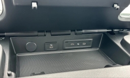 Mercedes-Benz Sprinter Crew Van Standard Roof 4-Cyl Diesel HO 2500 Standard Roof I4 Diesel HO 144" RWD 2026
