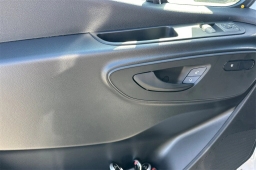Mercedes-Benz Sprinter Crew Van Standard Roof 4-Cyl Diesel HO 2500 Standard Roof I4 Diesel HO 144" RWD 2026