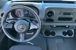 Mercedes-Benz Sprinter Crew Van Standard Roof 4-Cyl Diesel HO 2500 Standard Roof I4 Diesel HO 144" RWD 2026