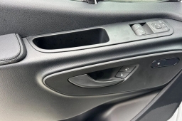 Mercedes-Benz Sprinter Crew Van Standard Roof 4-Cyl Diesel HO 2500 Standard Roof I4 Diesel HO 144" RWD 2026