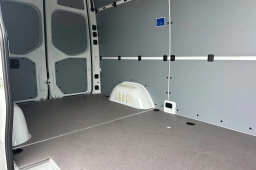 Mercedes-Benz Sprinter Crew Van Standard Roof 4-Cyl Diesel HO 2500 Standard Roof I4 Diesel HO 144" RWD 2026