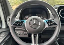 Mercedes-Benz Sprinter Crew Van Standard Roof 4-Cyl Diesel HO 2500 Standard Roof I4 Diesel HO 144" RWD 2026