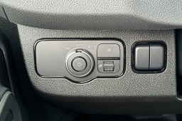 Mercedes-Benz Sprinter Crew Van Standard Roof 4-Cyl Diesel HO 2500 Standard Roof I4 Diesel HO 144" RWD 2026