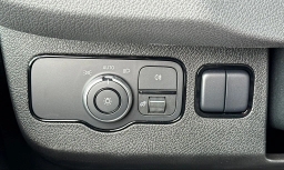 Mercedes-Benz Sprinter Cargo Van Standard Roof 4-Cyl Diesel HO 2500 Standard Roof I4 Diesel HO 144" RWD 2025