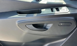 Mercedes-Benz Sprinter Crew Van Standard Roof 4-Cyl Diesel HO 2500 Standard Roof I4 Diesel HO 144" RWD 2026
