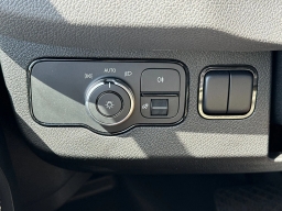 Mercedes-Benz Sprinter Cargo Van Standard Roof 4-Cyl Diesel HO 2500 Standard Roof I4 Diesel HO 144" RWD 2025