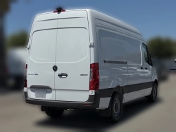 Mercedes-Benz Sprinter Crew Van Standard Roof 4-Cyl Diesel HO 2500 Standard Roof I4 Diesel HO 144" RWD 2026