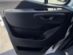 Mercedes-Benz Sprinter Crew Van Standard Roof 4-Cyl Diesel HO 2500 Standard Roof I4 Diesel HO 144" RWD 2026