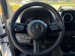 Mercedes-Benz Sprinter Crew Van Standard Roof 4-Cyl Diesel HO 2500 Standard Roof I4 Diesel HO 144" RWD 2026
